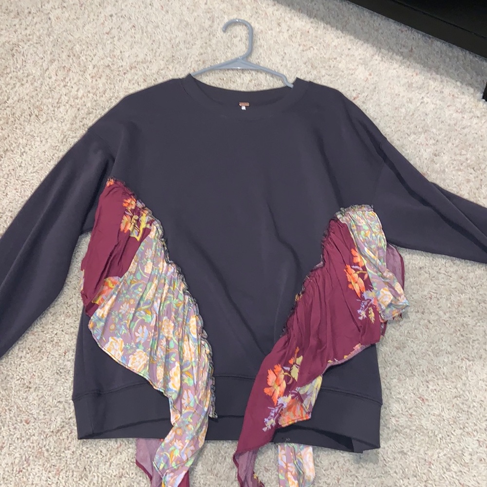 NWOT Free People She’s Just Cute Pullover